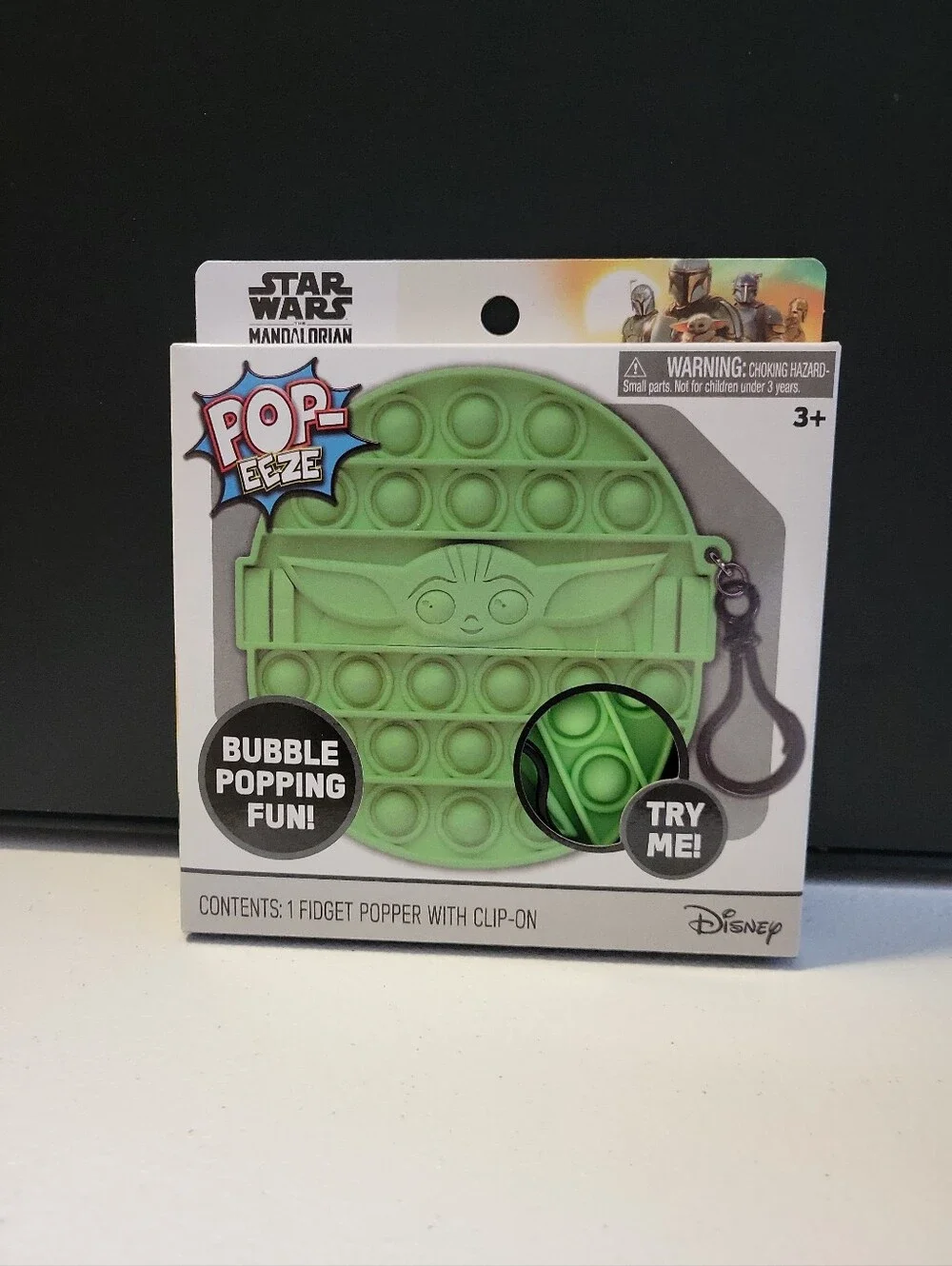Star Wars The Mandalorian Green Pop-Eeze Bubble Popping Keychain 2B